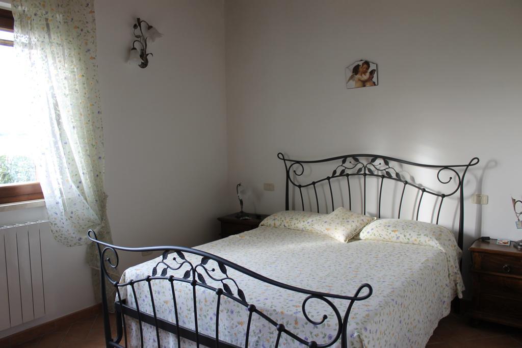 Agriturismo Colle D' Oro Pescia Romana Cameră foto