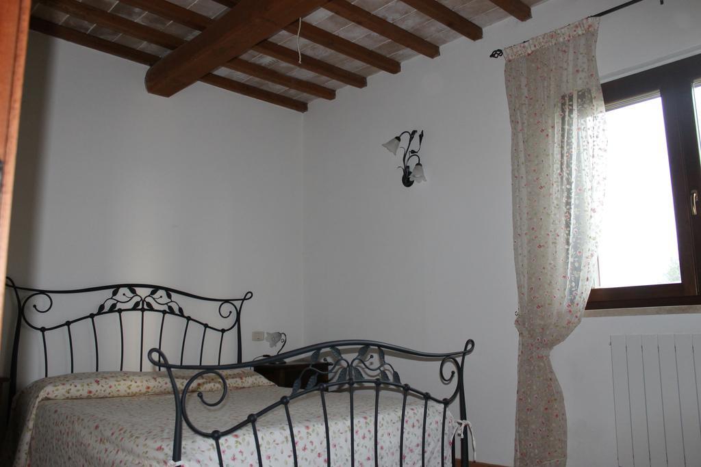 Agriturismo Colle D' Oro Pescia Romana Cameră foto